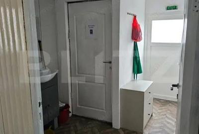 Casă cu Teren 1000 Mp în Central - 9