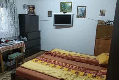 Casă cu 6 camere cu Teren 305 Mp în Central - 1