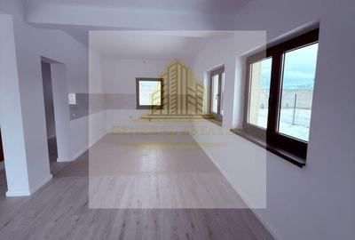 Casă cu 4 camere cu Canalizare în Sânpetru - 2