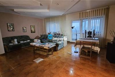 Apartament 4 camere de vanzare in Nicolina  Prima Statie, Esplanada - 2