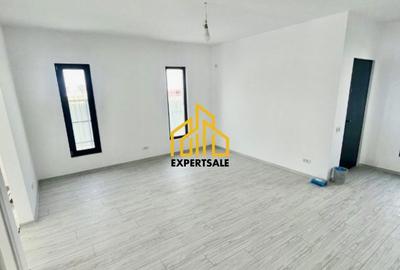 Casă cu 3 camere cu Canalizare în Clinceni