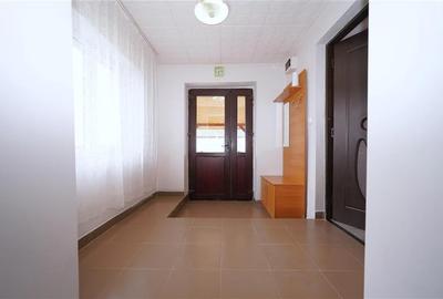 Casă cu 2 camere cu Teren 1173 Mp în Sălard - 6