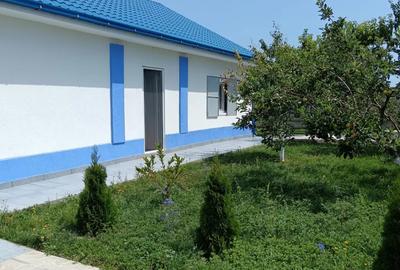 Casă cu 5 camere în Corbu - 1