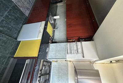 Apartament cu 2 camere decomandat în Carpați 2 - 3
