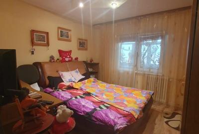 Apartament cu 2 camere decomandat în Central - 1