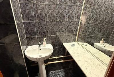 Apartament decomandat în Costin Georgian