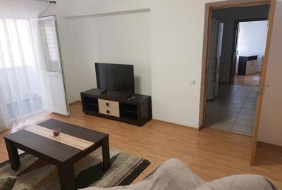 Inchiriez apartament cu  2 camere centru - 1
