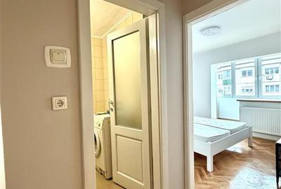 Apartament cu 3 camere semidecomandat în Nufărul - 2