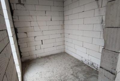 Casă cu 4 camere cu Teren 450 Mp în Malu Mare