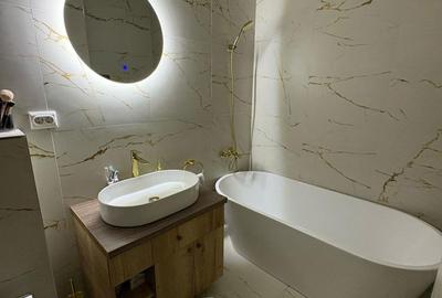 Apartament cu 2 camere decomandat în Central