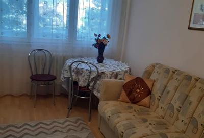 Apartament cu 3 camere decomandat în Central - 4
