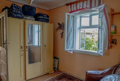 Casă individuală cu 4 camere cu Canalizare în Comănești - 8