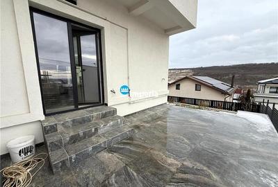 Casa tip duplex de vanzare,125 mp utili, curte 250 mp,Rediu - 15