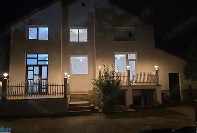 Inchiriez casa cu 6 camere mari si teren de 1400 mp - 4