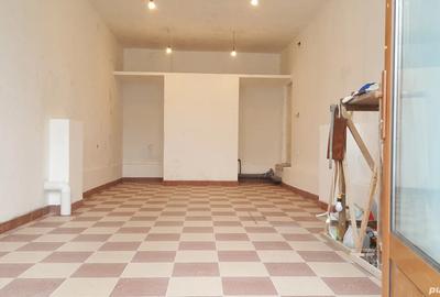 Spa?iu Comercial 50 mp, Vad Stradal, la 100 m de Spitalul Judetean - 1