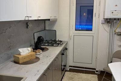 Apartament cu 3 camere semidecomandat în Central - 5