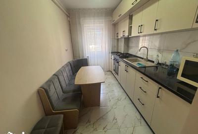 Apartament cu 3 camere decomandat, mobilat în Central - 3