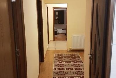 Apartament cu 3 camere 67 mp, etaj intermediar,  situat in zona Vlahuta - 6