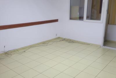 Apartament cu 2 camere decomandat în Națiunile Unite - 10