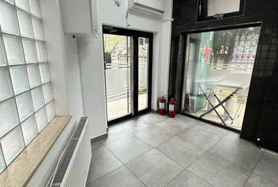 Spațiu comercial, de 50 mp, în Central