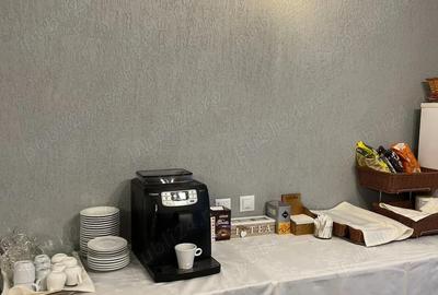 Casă cu 12 camere în Central - 2