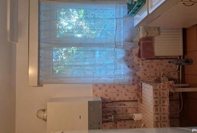 Apartament de vinzate 2 camere pe str Aleea Parcului Bacau - 1
