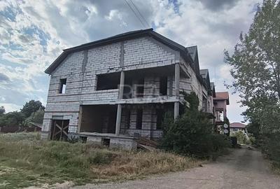 Casă cu 4 camere în Olteni - 2