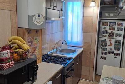 Apartament cu 2 camere semidecomandat, mobilat în Vasile Aaron - 2