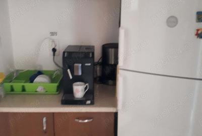 Proprietar, ofer spre inchiriere Spatiu cu S=295mp,format din Hala=245m.p.+ Depozit=50mp.Val=1900Eu - 3