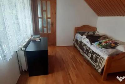 Casă cu 7 camere cu Teren 500 Mp în Baia Sprie - 3