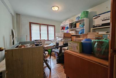 Apartament cu 4 camere decomandat în Micro 3 - 7