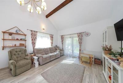 Vila cocheta, facilitati valoroase, strada asfaltata, intimitate: Tur LIVE! Vila cocheta, facilitati valoroase, strada asfaltata, intimitate: Tur LIVE! - 15