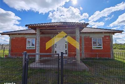 Casă cu 4 camere în Central - 1