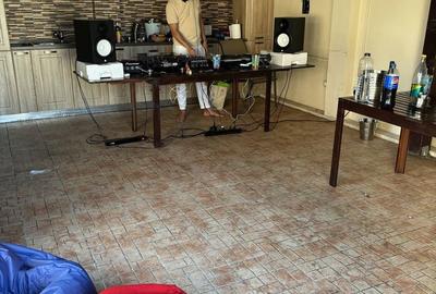 Casă cu 6 camere cu Teren 750 Mp în Berceni - 17