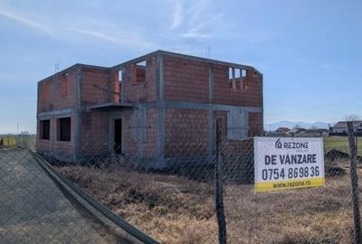 Duplex P+E+M, in constructie- 945 mp teren- Letea Veche - 1