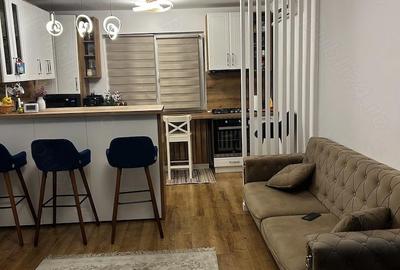 Apartament cu 3 camere semidecomandat în Central - 3