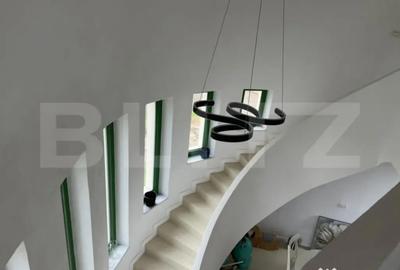 Casă cu 3 camere cu Teren 450 Mp în Central - 2