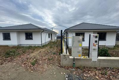 Casă cu 4 camere cu Teren 450 Mp în Central - 3