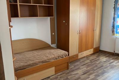 Pucioasa, centru, strada Republicii, vila individuala P+1 - 17