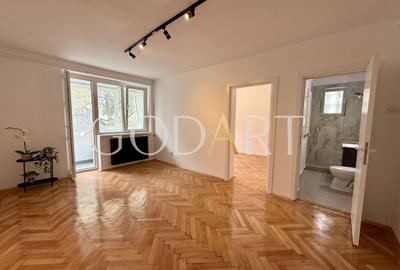 Apartament cu 2 camere semidecomandat în Floreasca