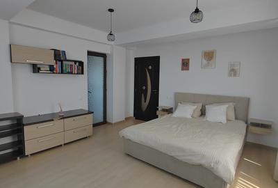 Garsoniera spatioasa cu loc de parcare de inchiriat in Popesti Leordeni