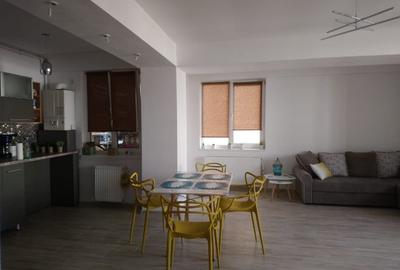 Mamaia ,de vanzare apartament 2 camere zona cluburi - 6