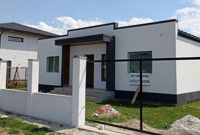 Casă cu 4 camere în Sânpetru - 7