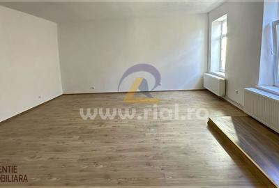Spațiu comercial, de 122 mp, în Central - 2
