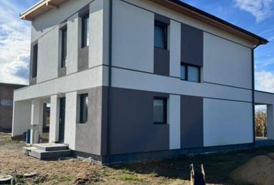 Casa individuala finisata complet Clasa energetica - 6