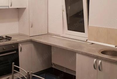 Casă cu Teren 611 Mp în Girocului - 2