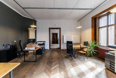 Casă cu 25 camere cu Canalizare în Central - 6