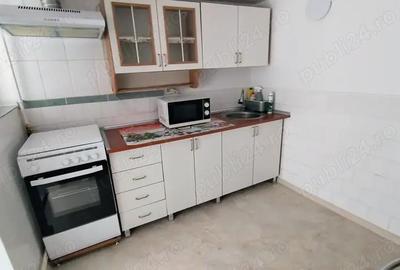 Proprietar ofer spre inchiriere garsoniera la curte 54 mp - 2