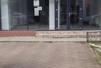 Spațiu comercial, de 80 mp, în Central - 2