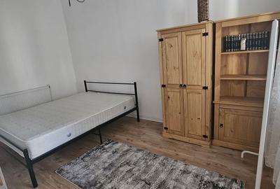 Casă cu 3 camere cu Teren 150 Mp în Lacu - 1